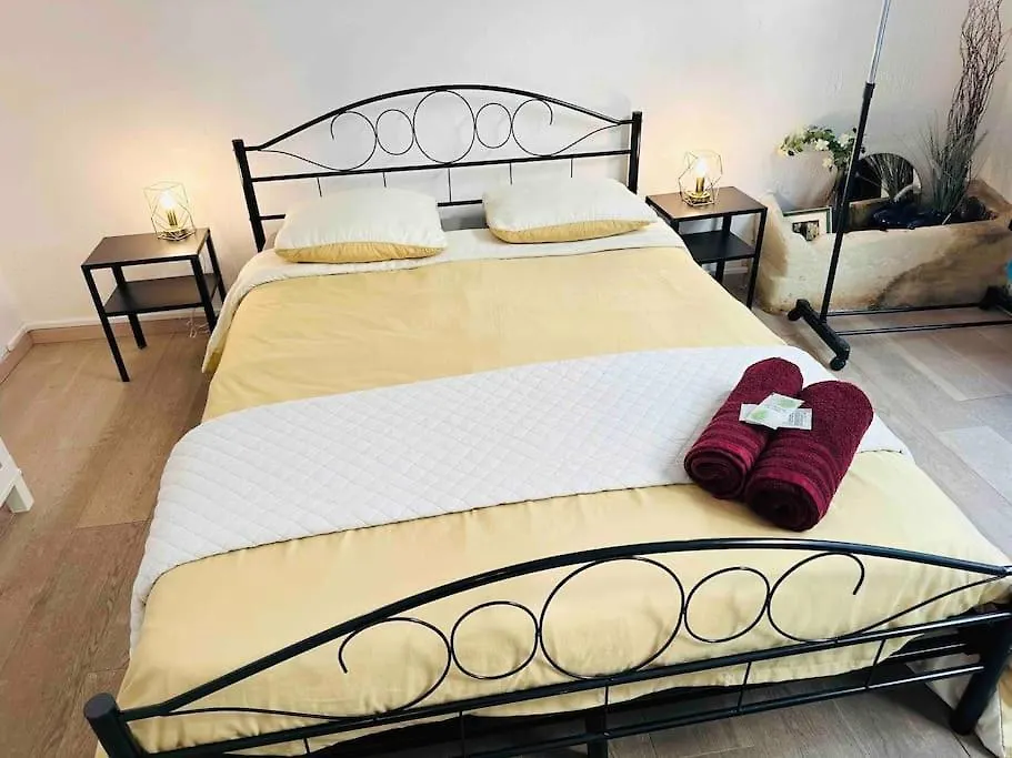 Maison 101 M2 Arles Centre-Ville Roquette 4 Chbres